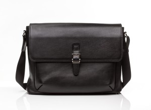 Czarna aktówka na ramię "Zip & Unlock"